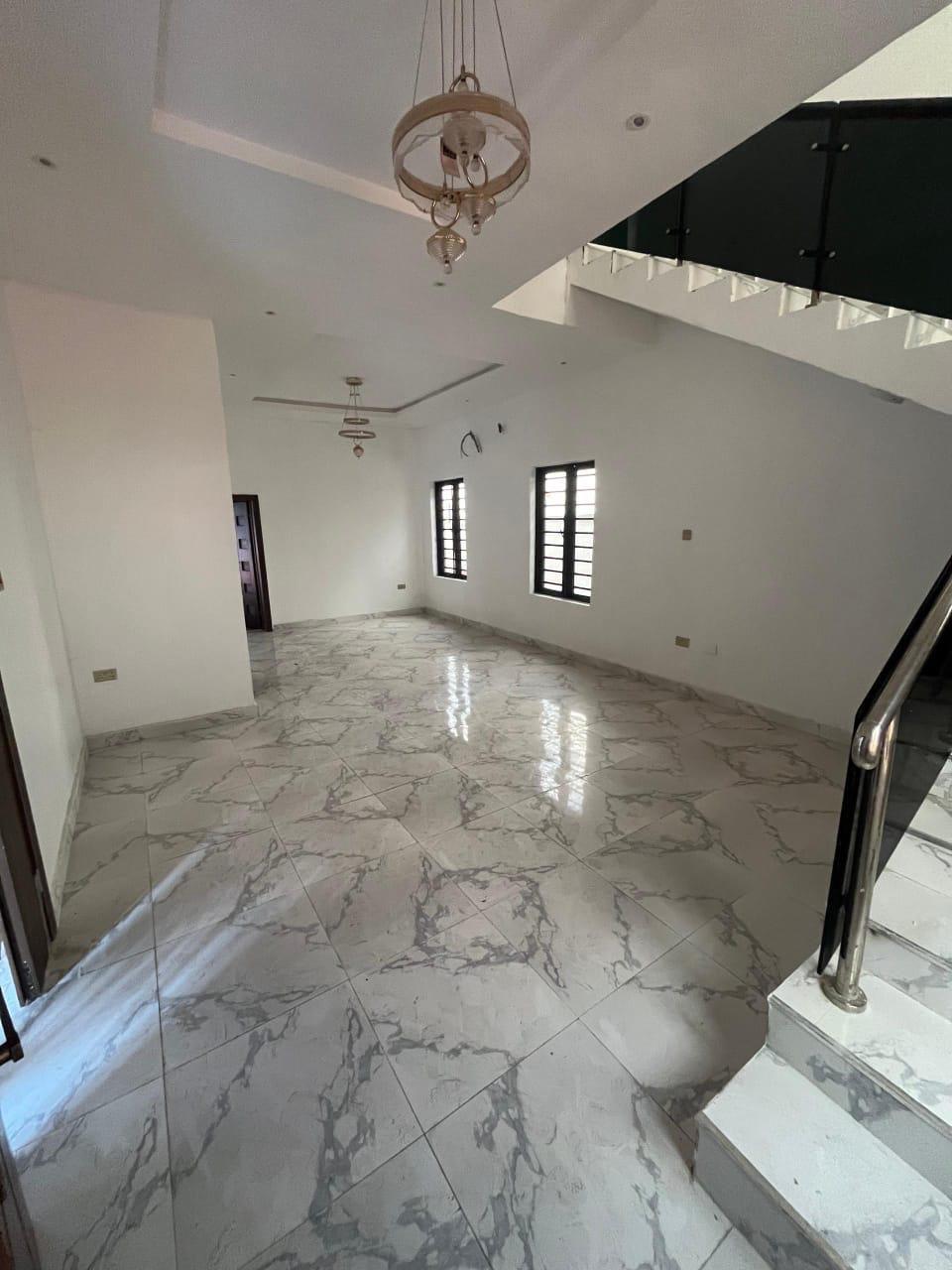 Stunning 5 Bedroom Fully Detached Duplex plus Bq in a secured estate.