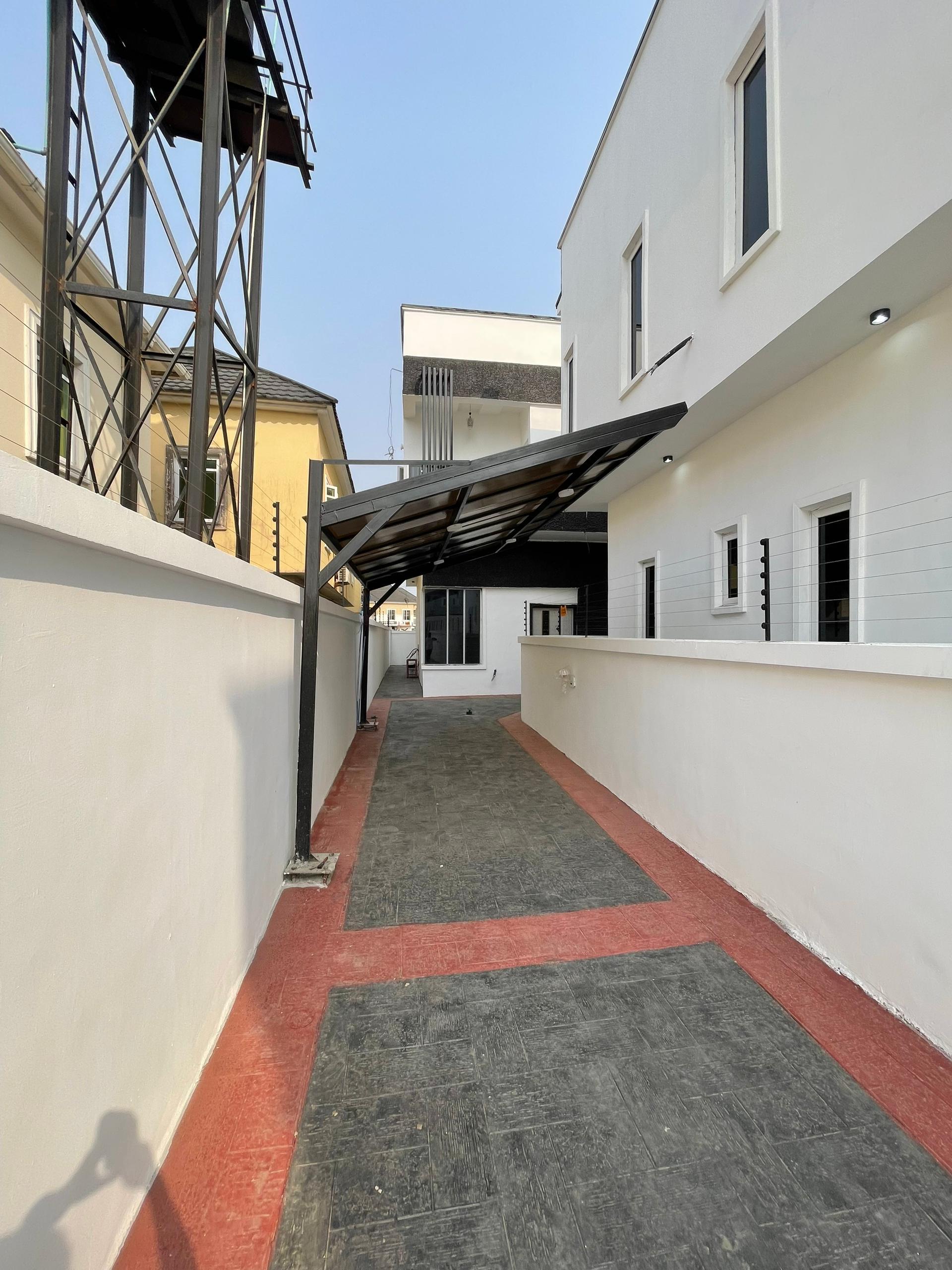 4BEDROOM SEMI DETACHED DUPLEX FOR SALE