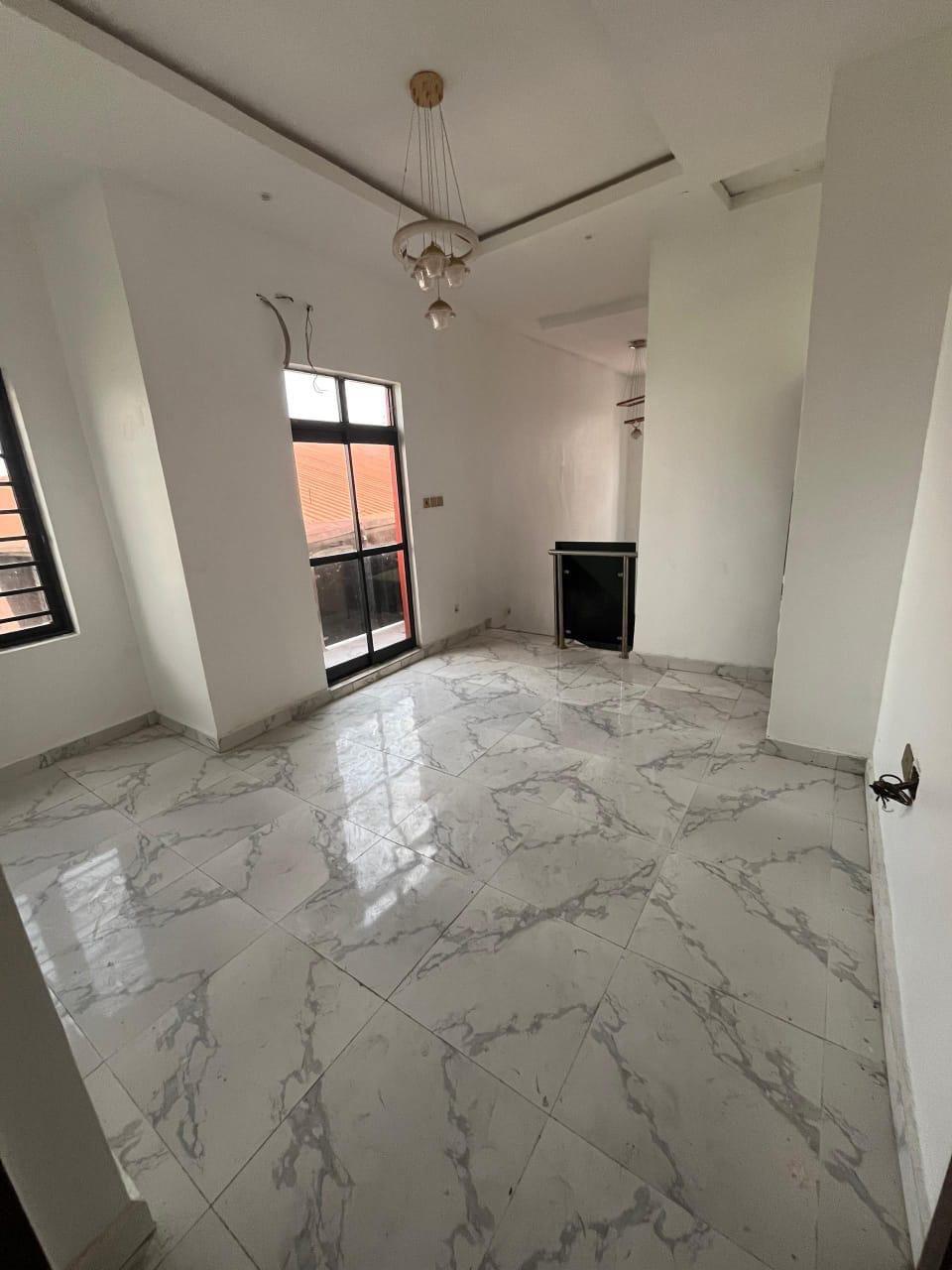 Stunning 5 Bedroom Fully Detached Duplex plus Bq in a secured estate.
