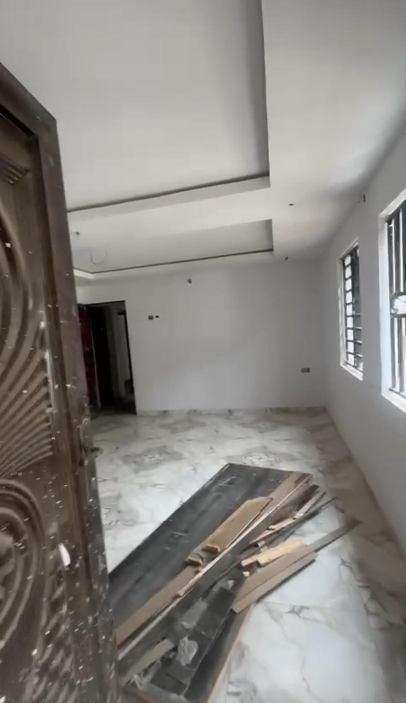 Newly Renovated 4 units of 3Bedroom flat up and down with all rooms en-suite.
