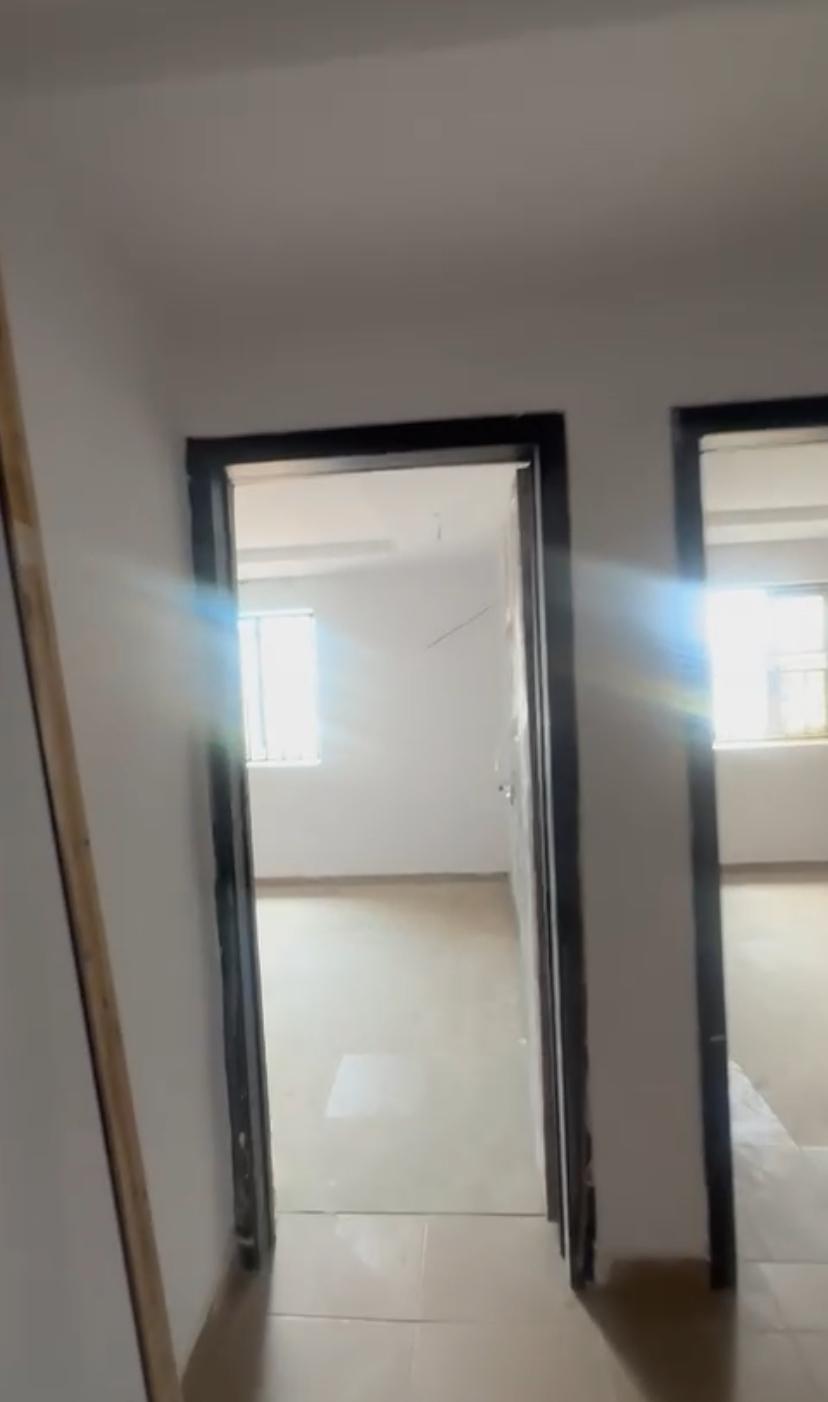 Newly Renovated 4 units of 3Bedroom flat up and down with all rooms en-suite.