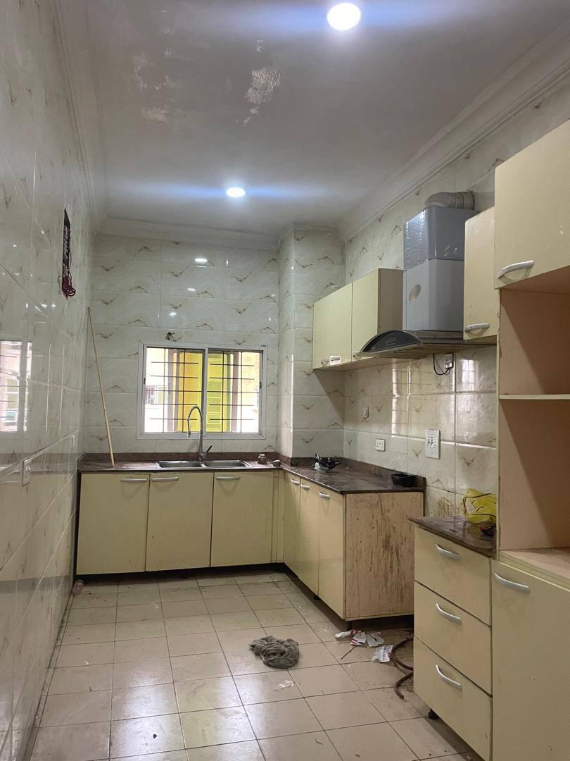 Fully serviced 2 bedroom flat Kelli Chervon